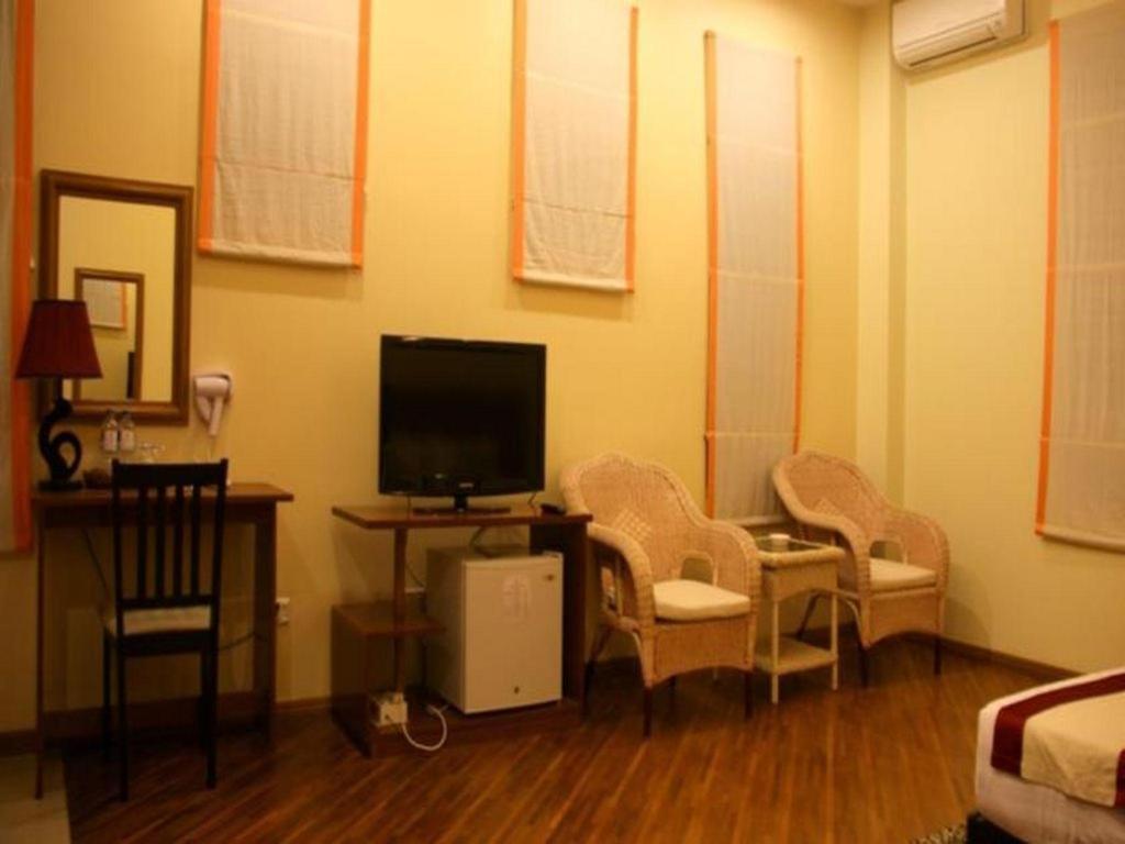 Golden Guest Hotel Тавой Екстер'єр фото