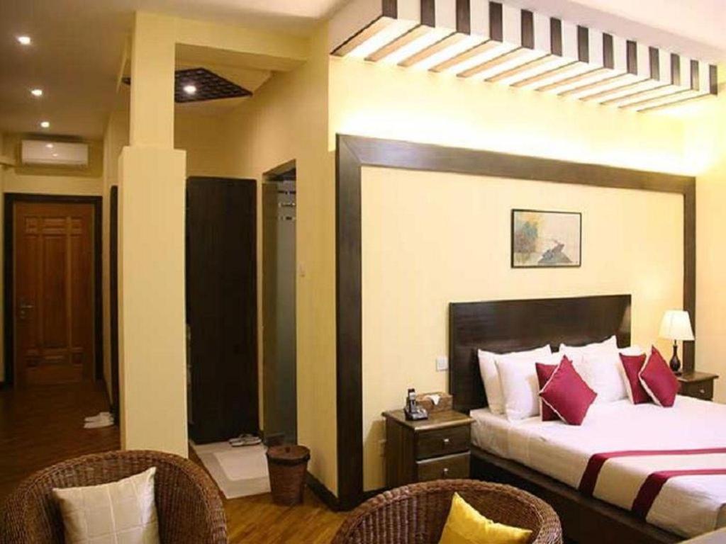 Golden Guest Hotel Тавой Екстер'єр фото