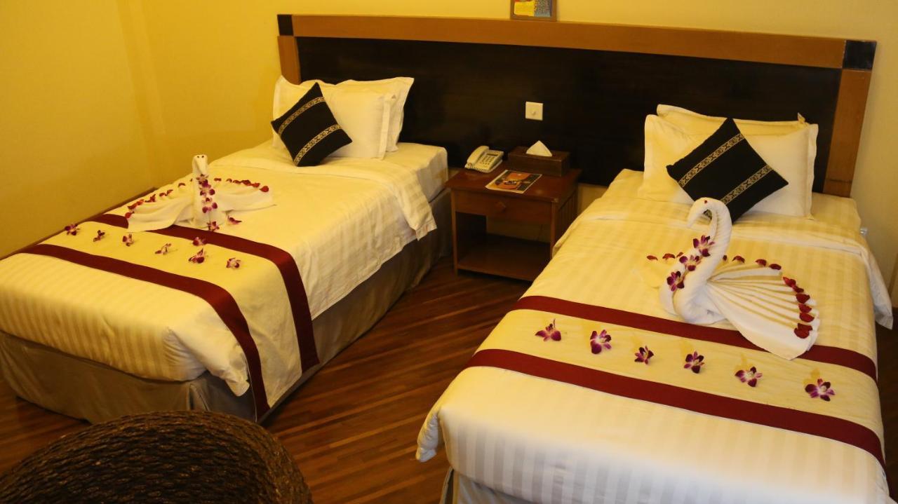 Golden Guest Hotel Тавой Екстер'єр фото
