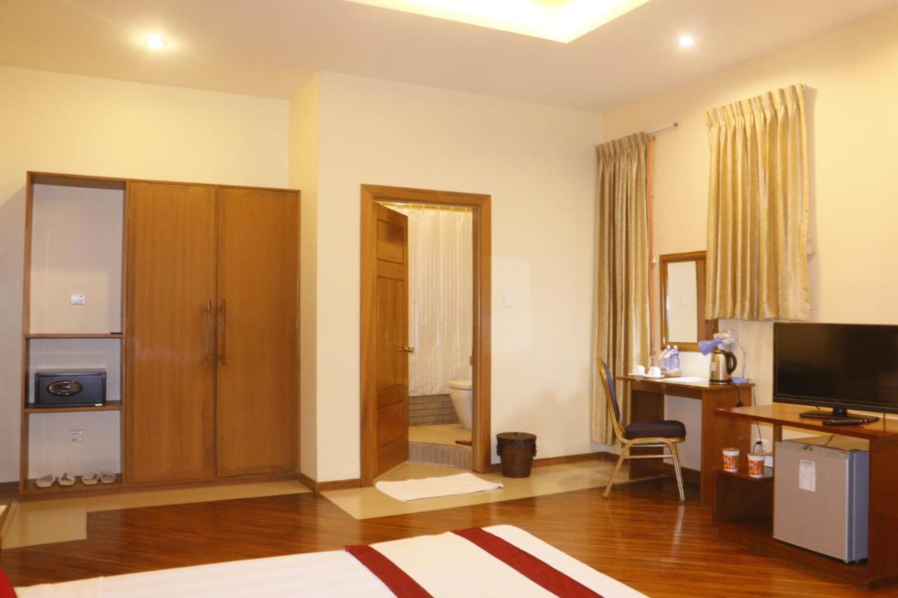 Golden Guest Hotel Тавой Екстер'єр фото