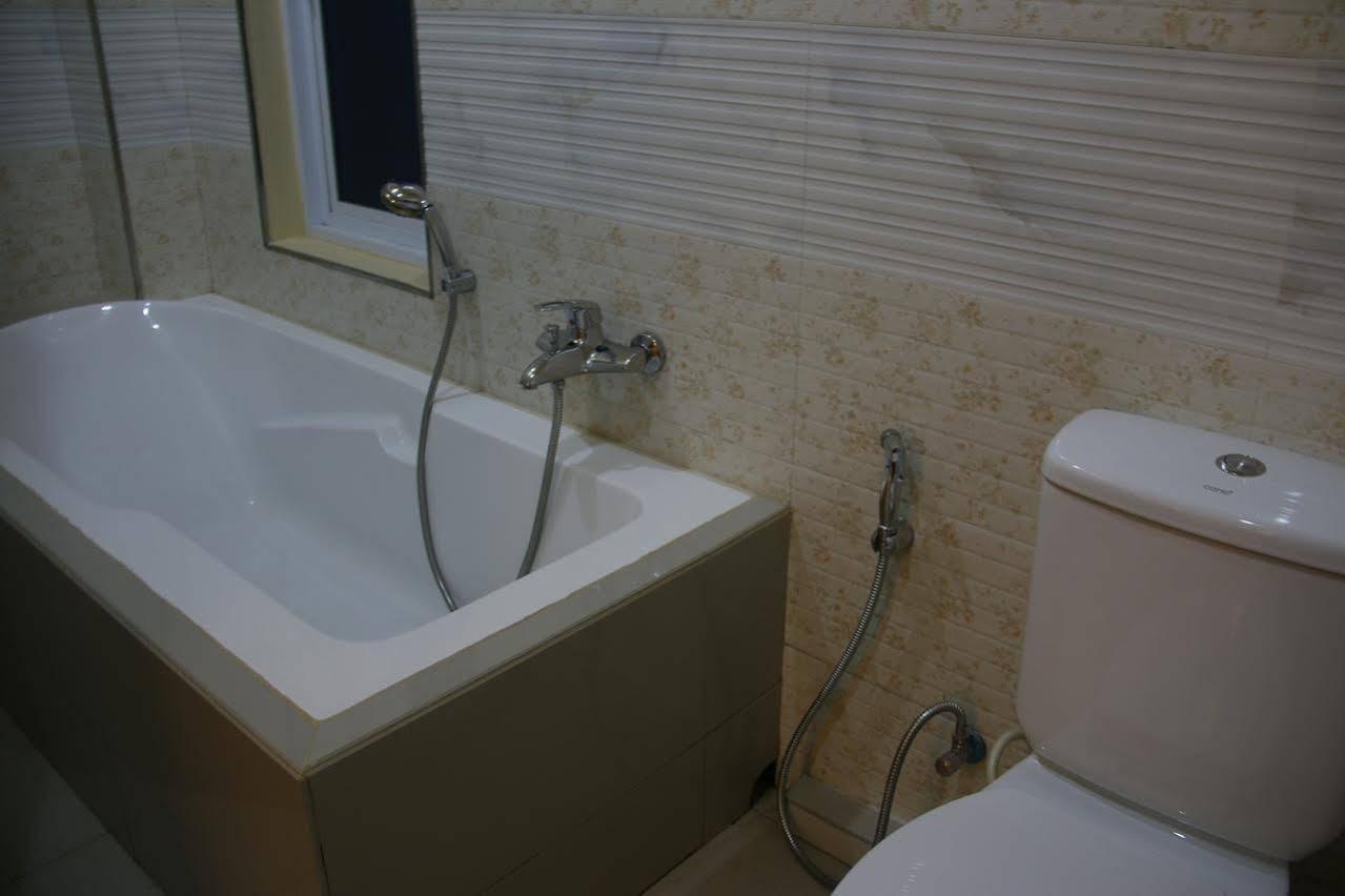 Golden Guest Hotel Тавой Екстер'єр фото
